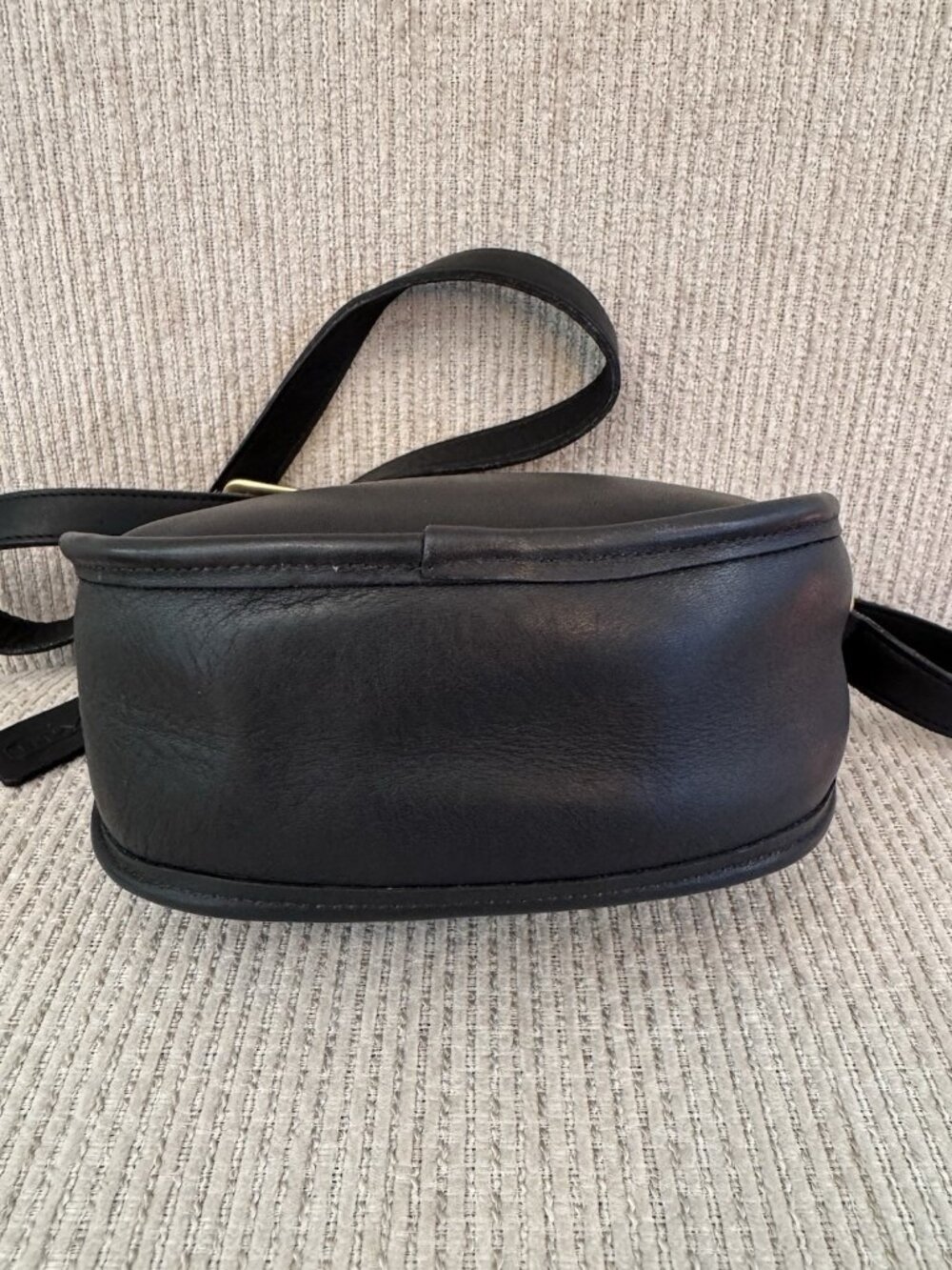 Vintage Coach Watson Black Leather Crossbody Bag Turnlock 9981 MINT - Picture 7 of 16